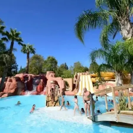 Zecamping 4 Etoiles Parc Aquatique Hammam Et Restaurant Kamp alanı *