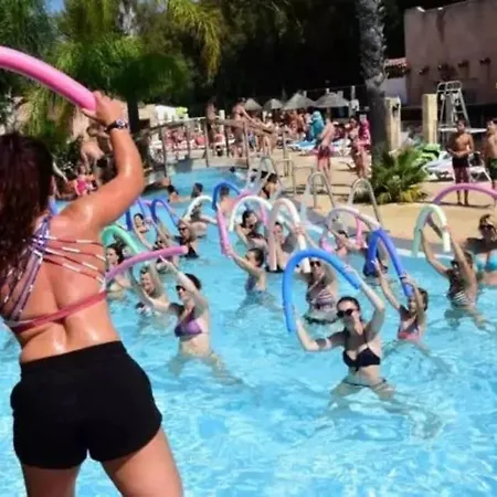 Zecamping 4 Etoiles Parc Aquatique Hammam Et Restaurant * Йер